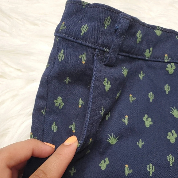 Craft + Flow Cactus Shorts - Picture 2 of 5